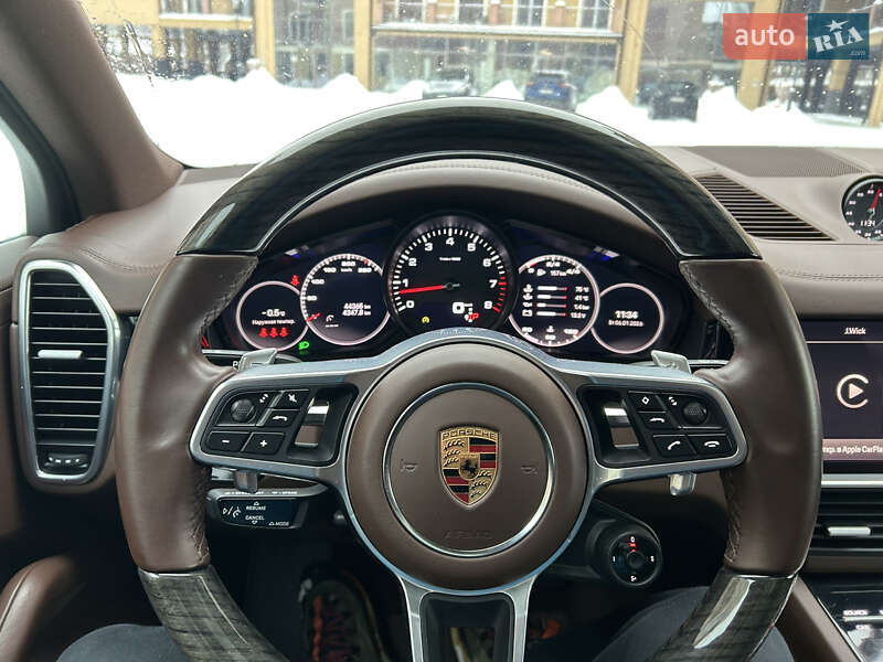 Внедорожник / Кроссовер Porsche Cayenne 2022 в Харькове