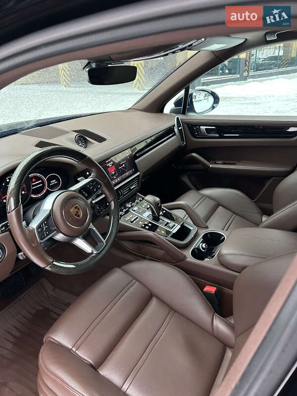 Внедорожник / Кроссовер Porsche Cayenne 2022 в Харькове