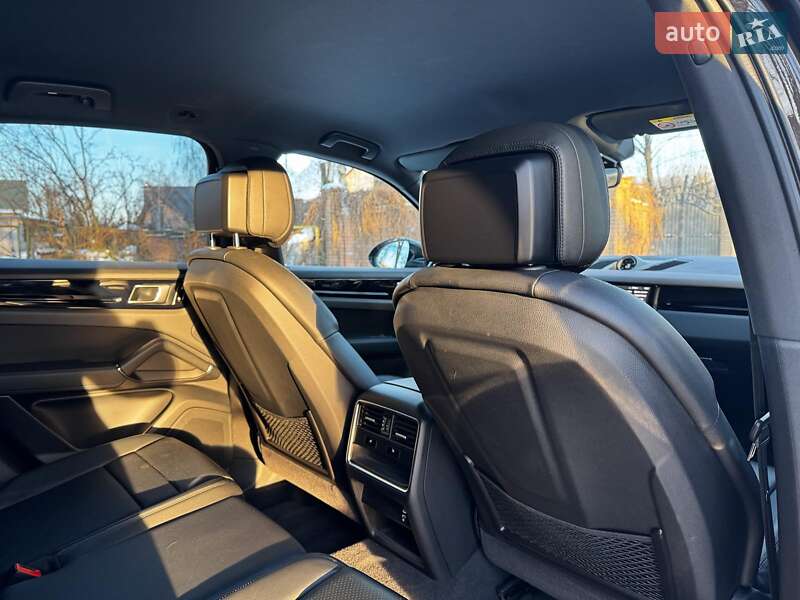 Внедорожник / Кроссовер Porsche Cayenne 2020 в Киеве