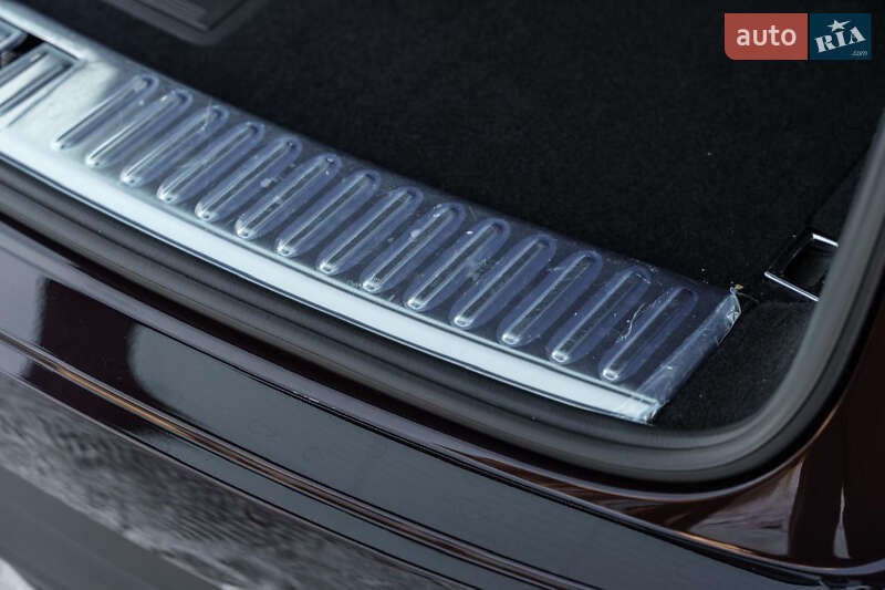 Внедорожник / Кроссовер Porsche Cayenne 2019 в Киеве