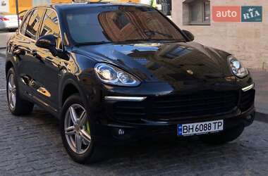 Позашляховик / Кросовер Porsche Cayenne 2015 в Одесі