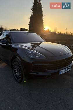Внедорожник / Кроссовер Porsche Cayenne 2019 в Киеве