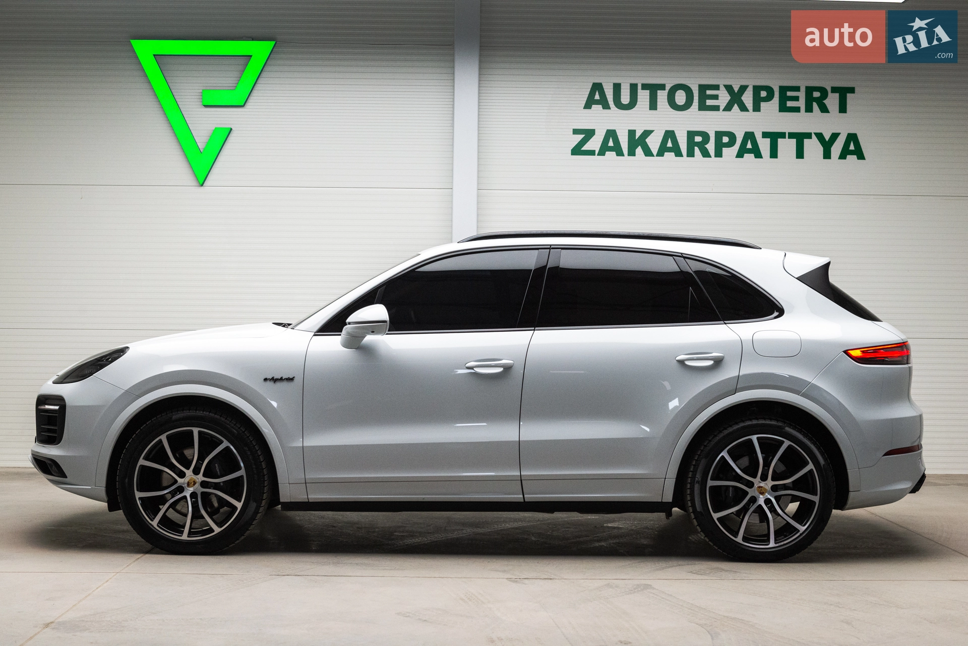 2019 Porsche Cayenne - мініатюра 13