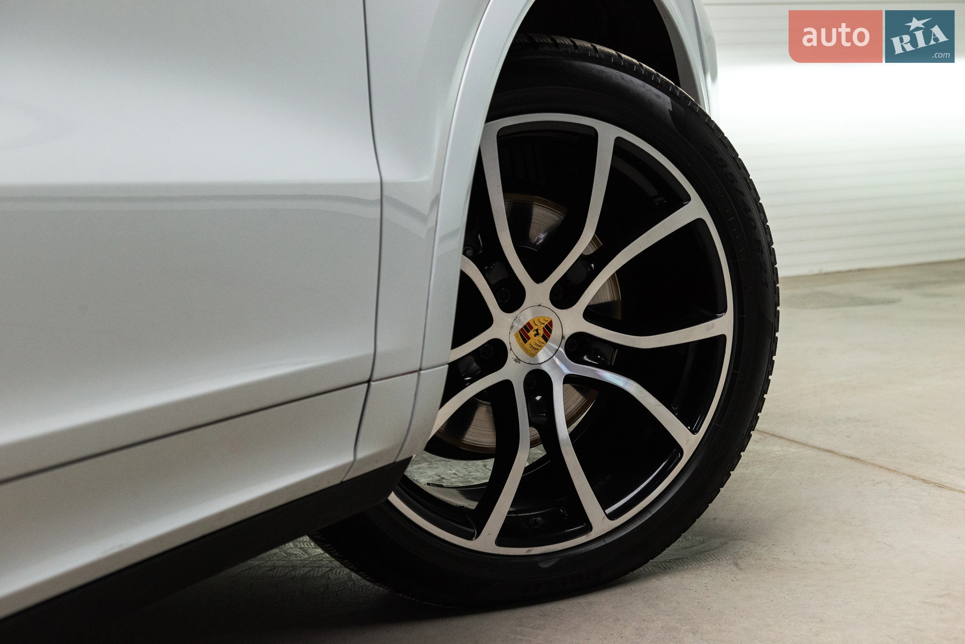 2019 Porsche Cayenne - мініатюра 9