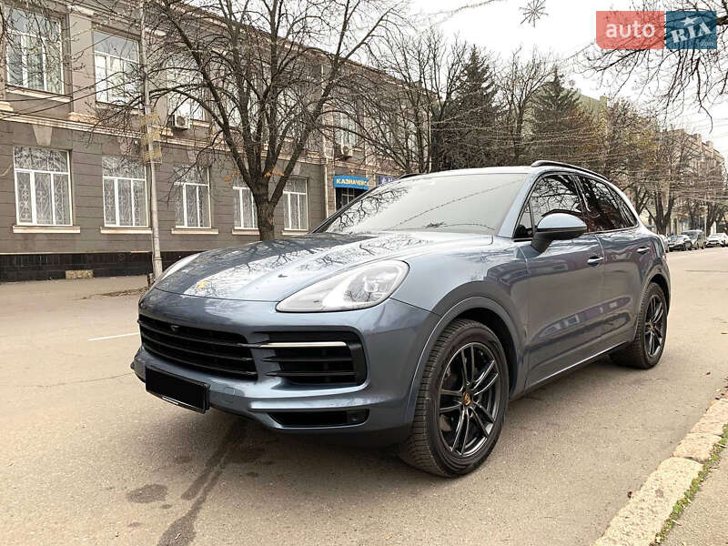 Внедорожник / Кроссовер Porsche Cayenne 2019 в Киеве