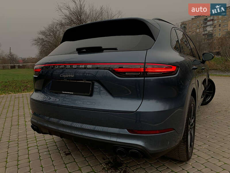 Внедорожник / Кроссовер Porsche Cayenne 2019 в Киеве