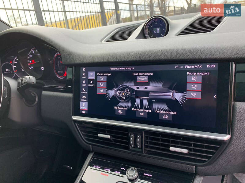 Внедорожник / Кроссовер Porsche Cayenne 2019 в Киеве