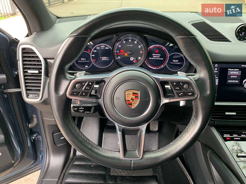 Внедорожник / Кроссовер Porsche Cayenne 2019 в Киеве
