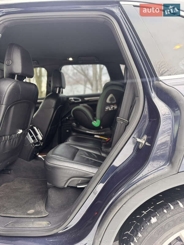 Внедорожник / Кроссовер Porsche Cayenne 2011 в Днепре