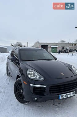 Внедорожник / Кроссовер Porsche Cayenne 2015 в Стрые