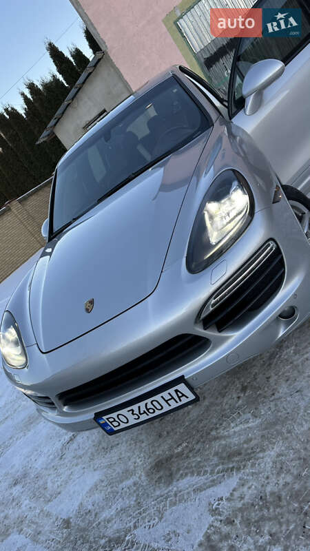 Porsche Cayenne 2012