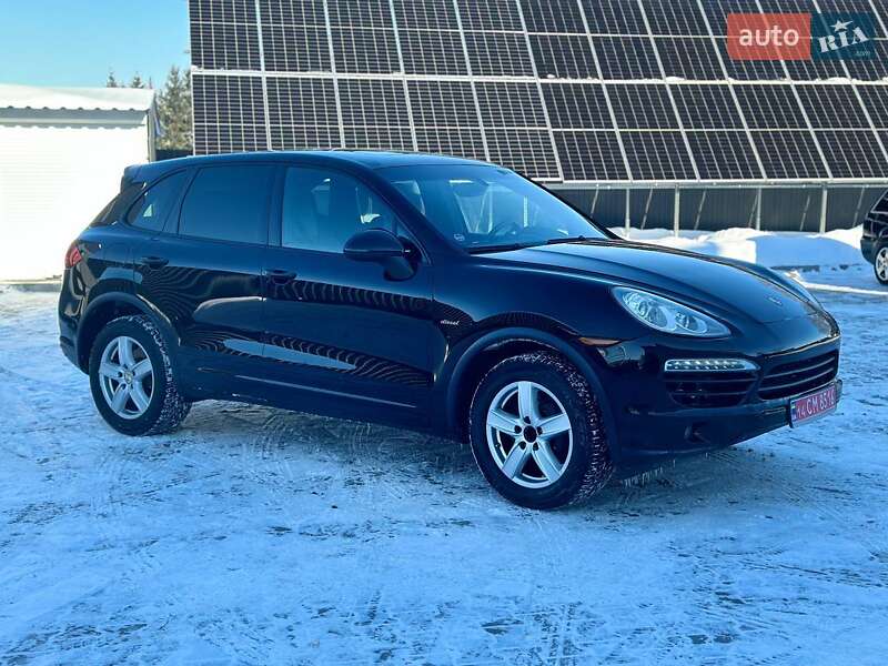 Внедорожник / Кроссовер Porsche Cayenne 2013 в Владимире