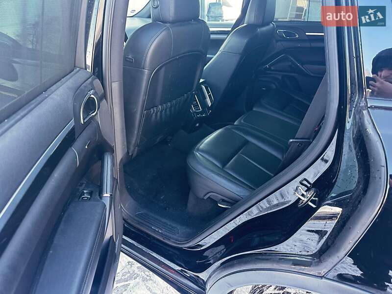 Внедорожник / Кроссовер Porsche Cayenne 2013 в Владимире