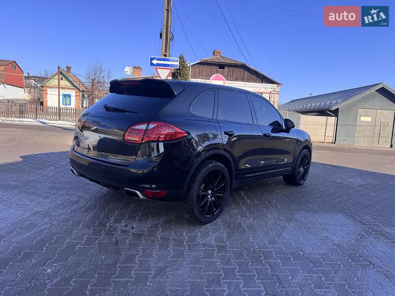 Внедорожник / Кроссовер Porsche Cayenne 2012 в Кривом Роге