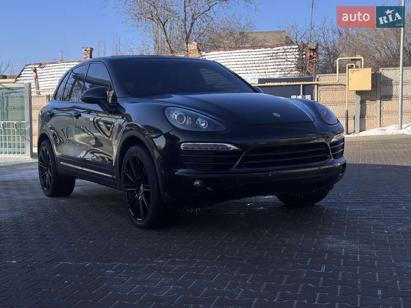 Внедорожник / Кроссовер Porsche Cayenne 2012 в Кривом Роге