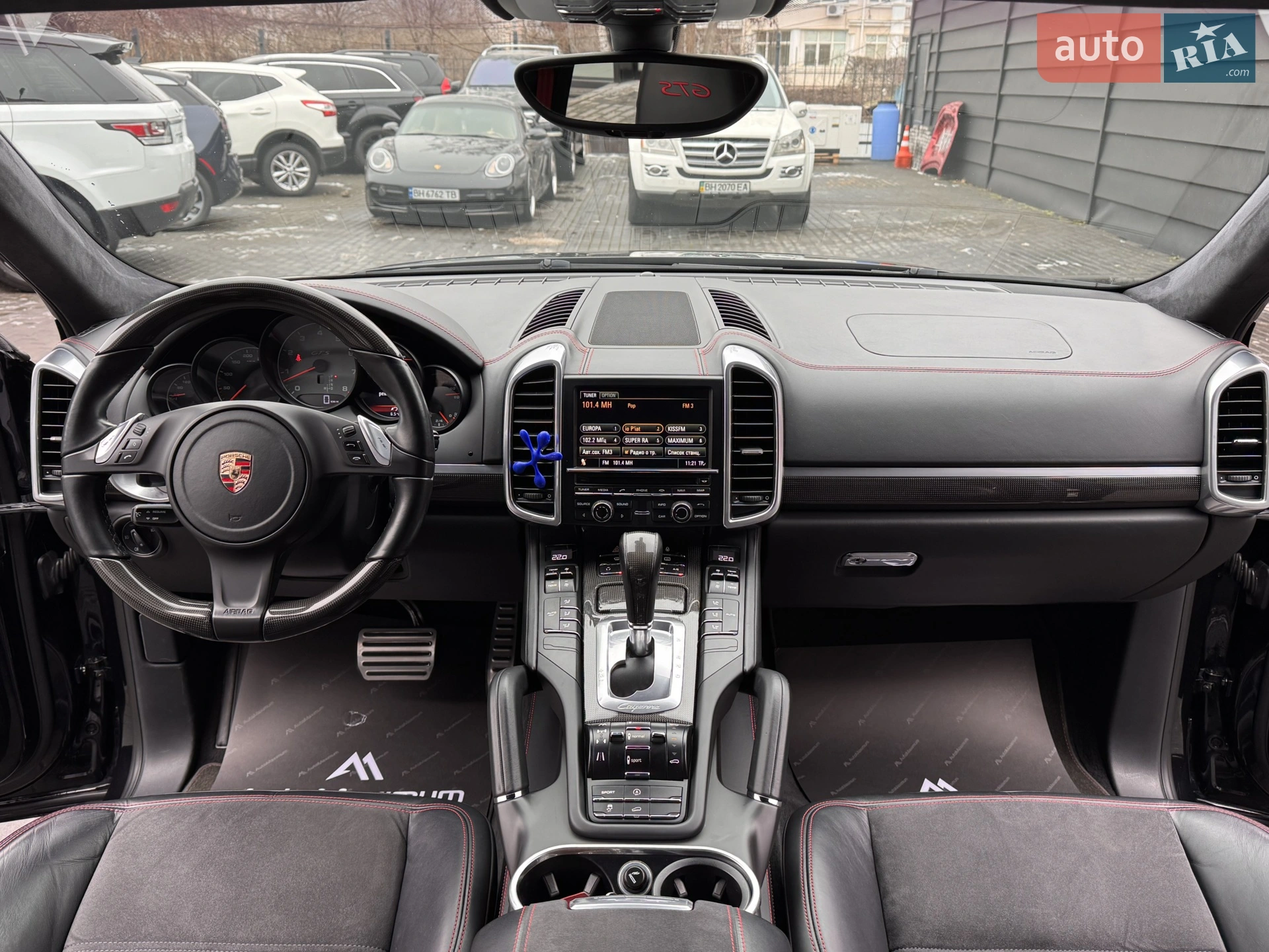 2012 Porsche Cayenne - мініатюра 17
