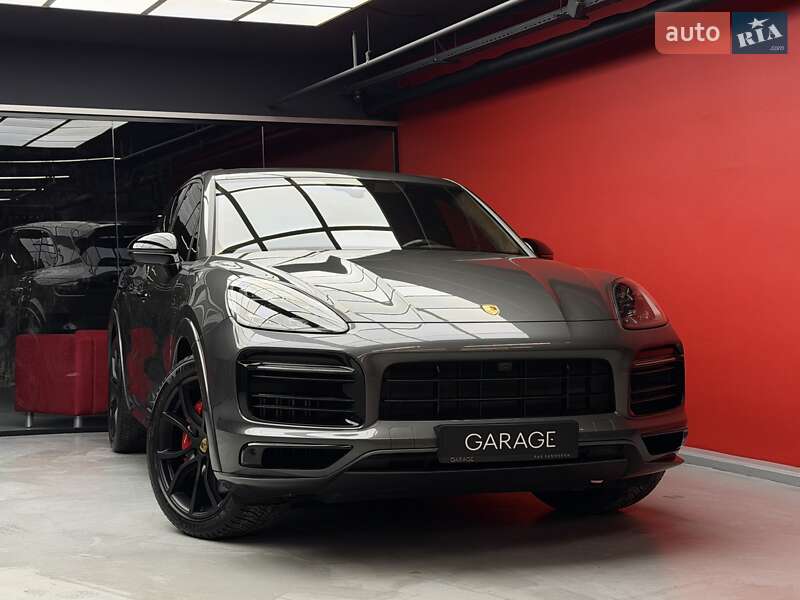 Внедорожник / Кроссовер Porsche Cayenne 2022 в Киеве