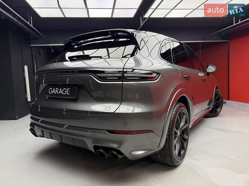 Внедорожник / Кроссовер Porsche Cayenne 2022 в Киеве