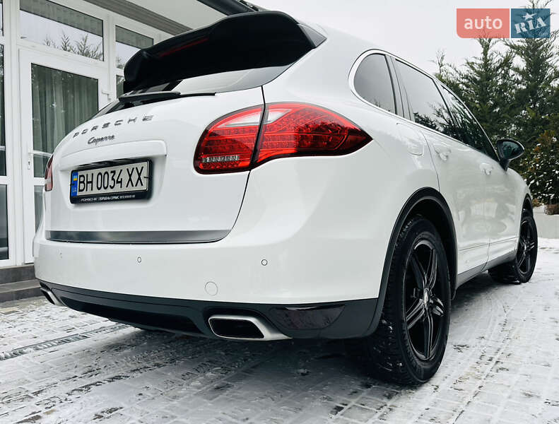 Внедорожник / Кроссовер Porsche Cayenne 2013 в Одессе