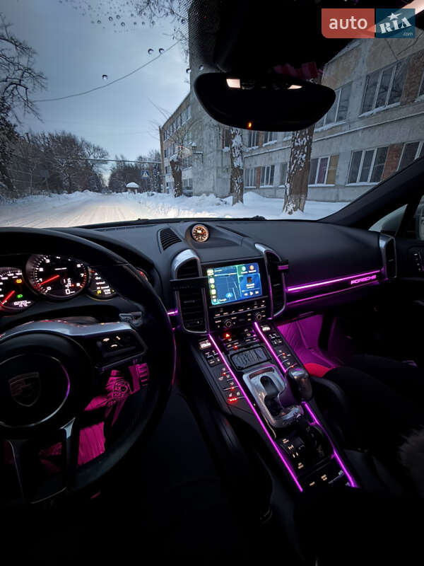 Внедорожник / Кроссовер Porsche Cayenne 2016 в Львове фото 10 Внедорожник / Кроссовер Porsche Cayenne 2016 в Львове