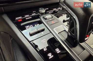 Внедорожник / Кроссовер Porsche Cayenne 2021 в Киеве