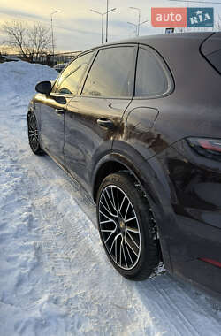 Внедорожник / Кроссовер Porsche Cayenne 2019 в Тернополе