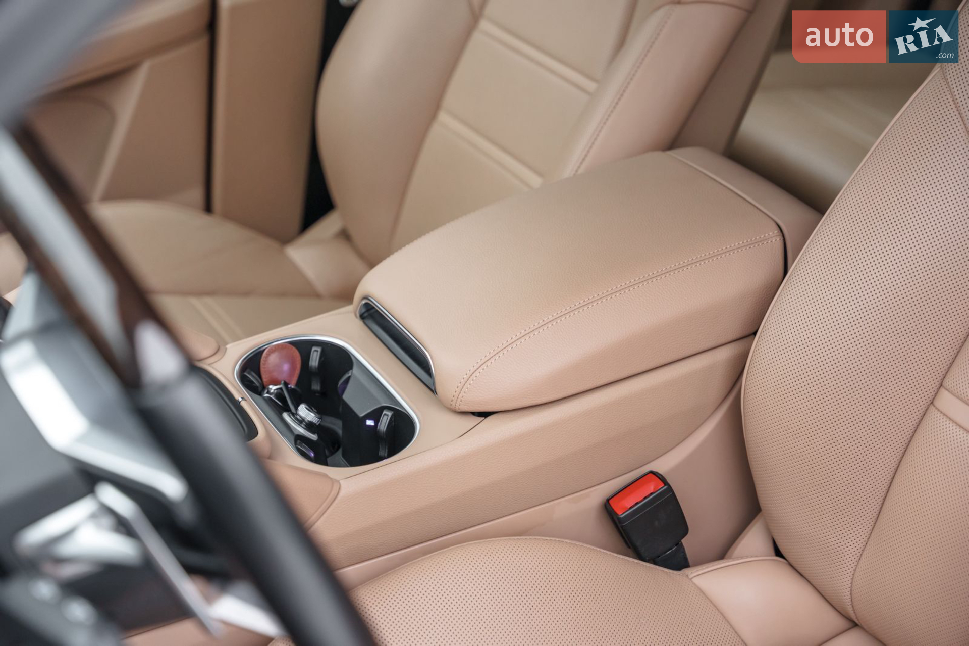 2019 Porsche Cayenne - мініатюра 22
