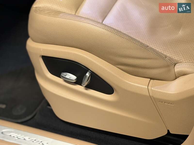 Внедорожник / Кроссовер Porsche Cayenne 2019 в Киеве