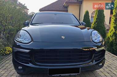 Внедорожник / Кроссовер Porsche Cayenne 2015 в Одессе