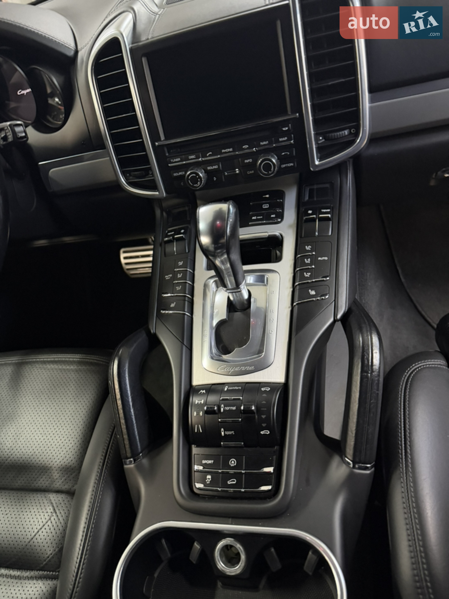 2010 Porsche Cayenne - мініатюра 19