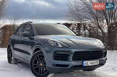 Внедорожник / Кроссовер Porsche Cayenne 2019 в Киеве