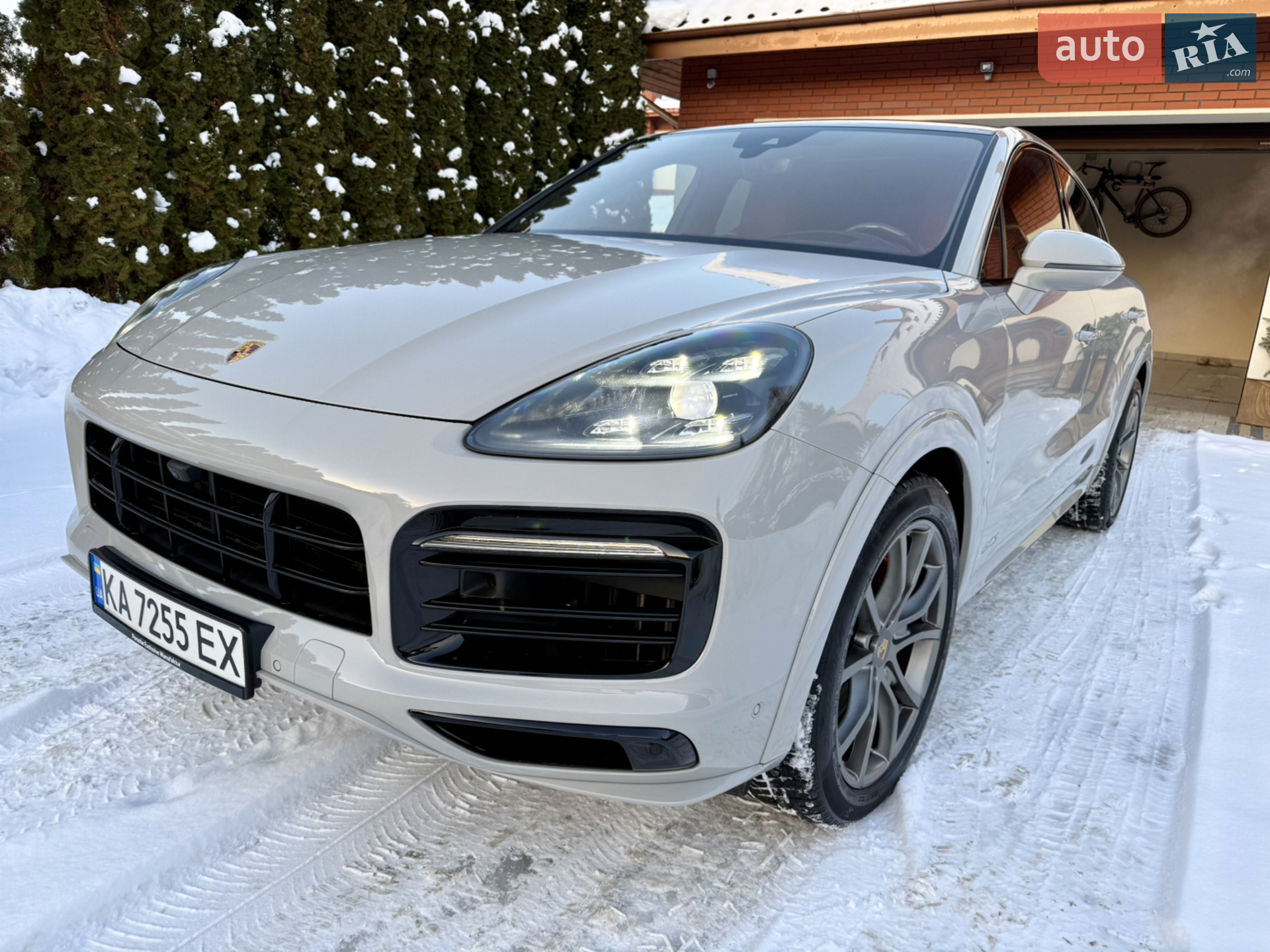 2022 Porsche Cayenne - мініатюра 5