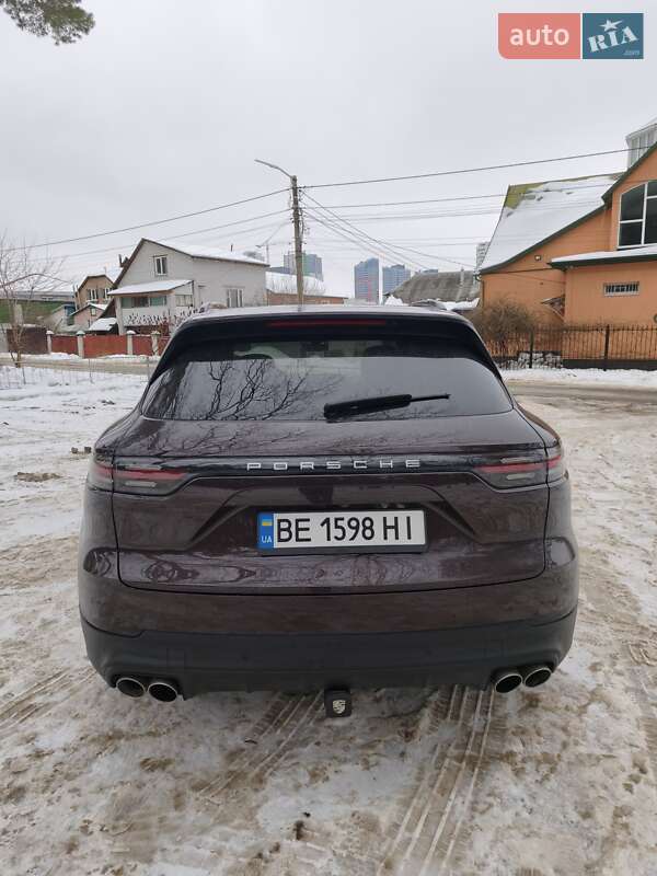 Внедорожник / Кроссовер Porsche Cayenne 2019 в Киеве фото 27 Внедорожник / Кроссовер Porsche Cayenne 2019 в Киеве