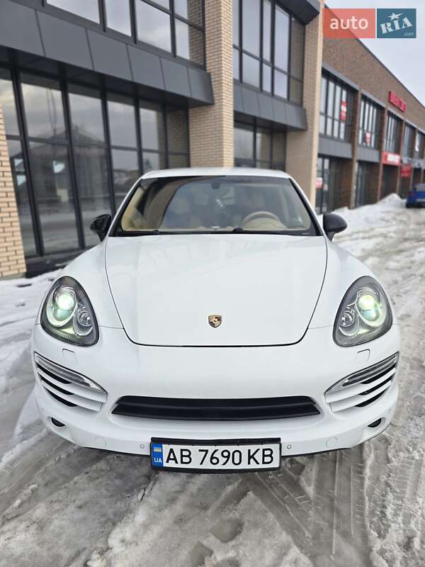 Внедорожник / Кроссовер Porsche Cayenne 2012 в Виннице