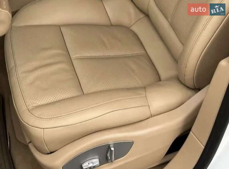 Внедорожник / Кроссовер Porsche Cayenne 2012 в Виннице