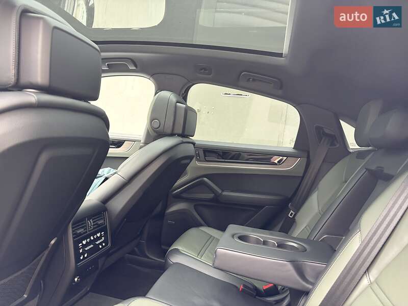 Внедорожник / Кроссовер Porsche Cayenne 2024 в Киеве фото 183 Внедорожник / Кроссовер Porsche Cayenne 2024 в Киеве