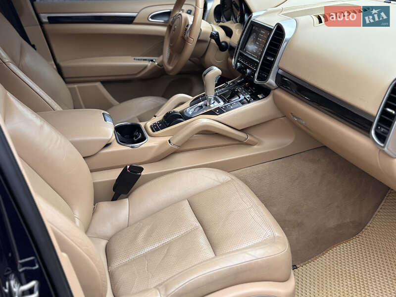 Внедорожник / Кроссовер Porsche Cayenne 2011 в Тернополе фото 16 Внедорожник / Кроссовер Porsche Cayenne 2011 в Тернополе