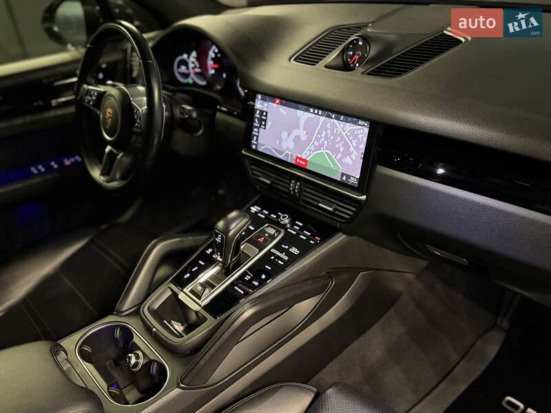 Внедорожник / Кроссовер Porsche Cayenne 2018 в Одессе