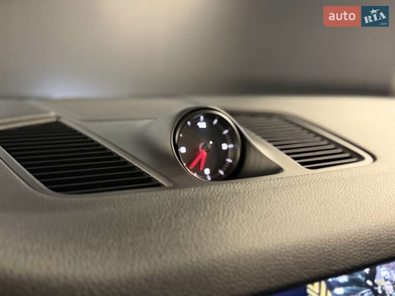 Внедорожник / Кроссовер Porsche Cayenne 2018 в Одессе