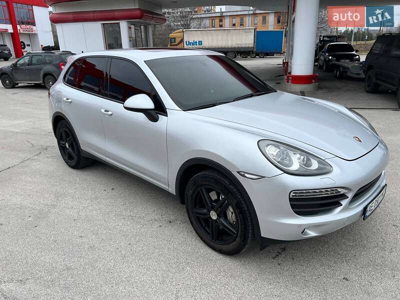 Внедорожник / Кроссовер Porsche Cayenne 2010 в Днепре