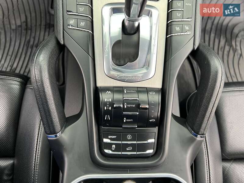 Внедорожник / Кроссовер Porsche Cayenne 2010 в Днепре
