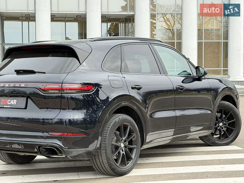 Внедорожник / Кроссовер Porsche Cayenne 2019 в Одессе
