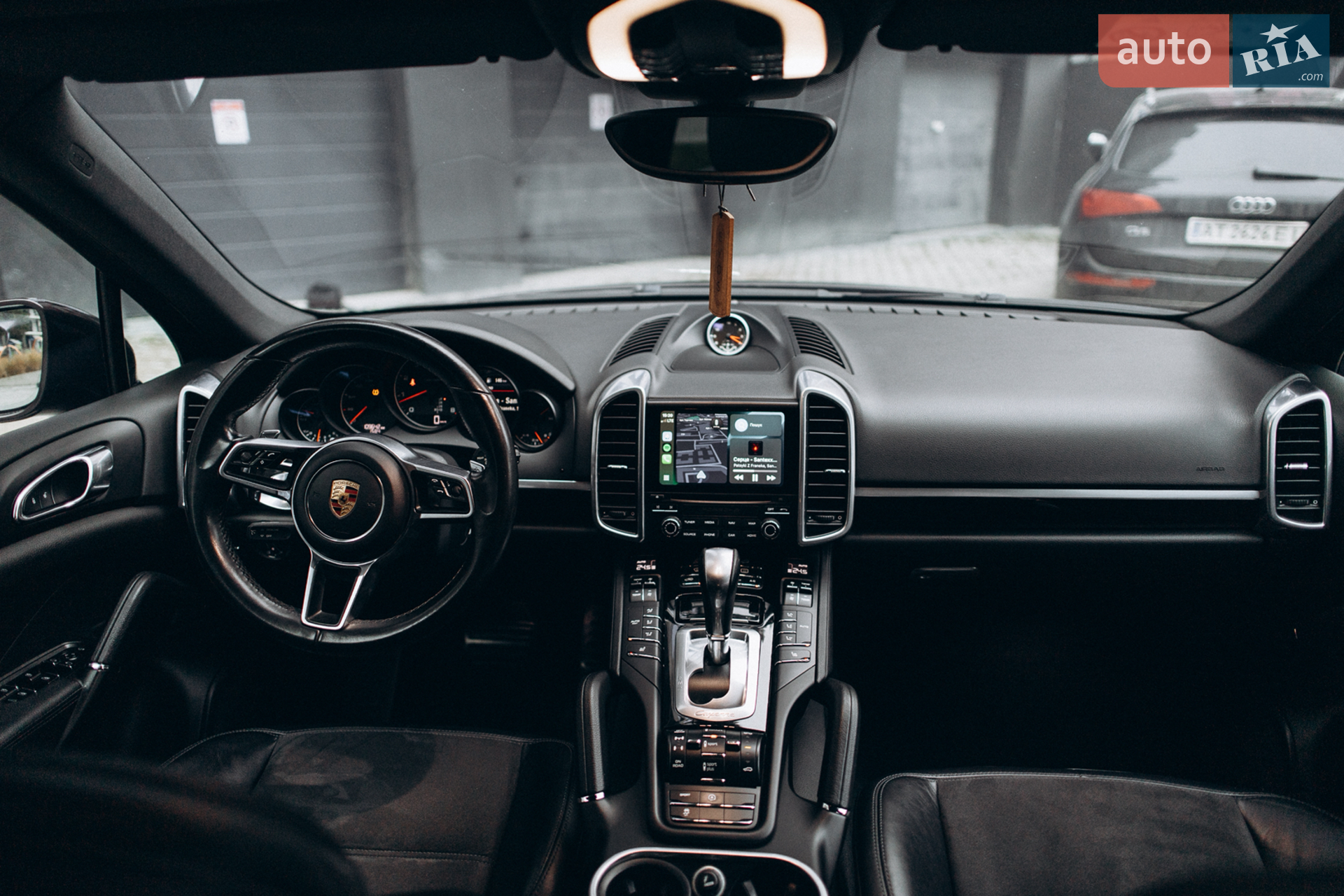 2016 Porsche Cayenne - мініатюра 26