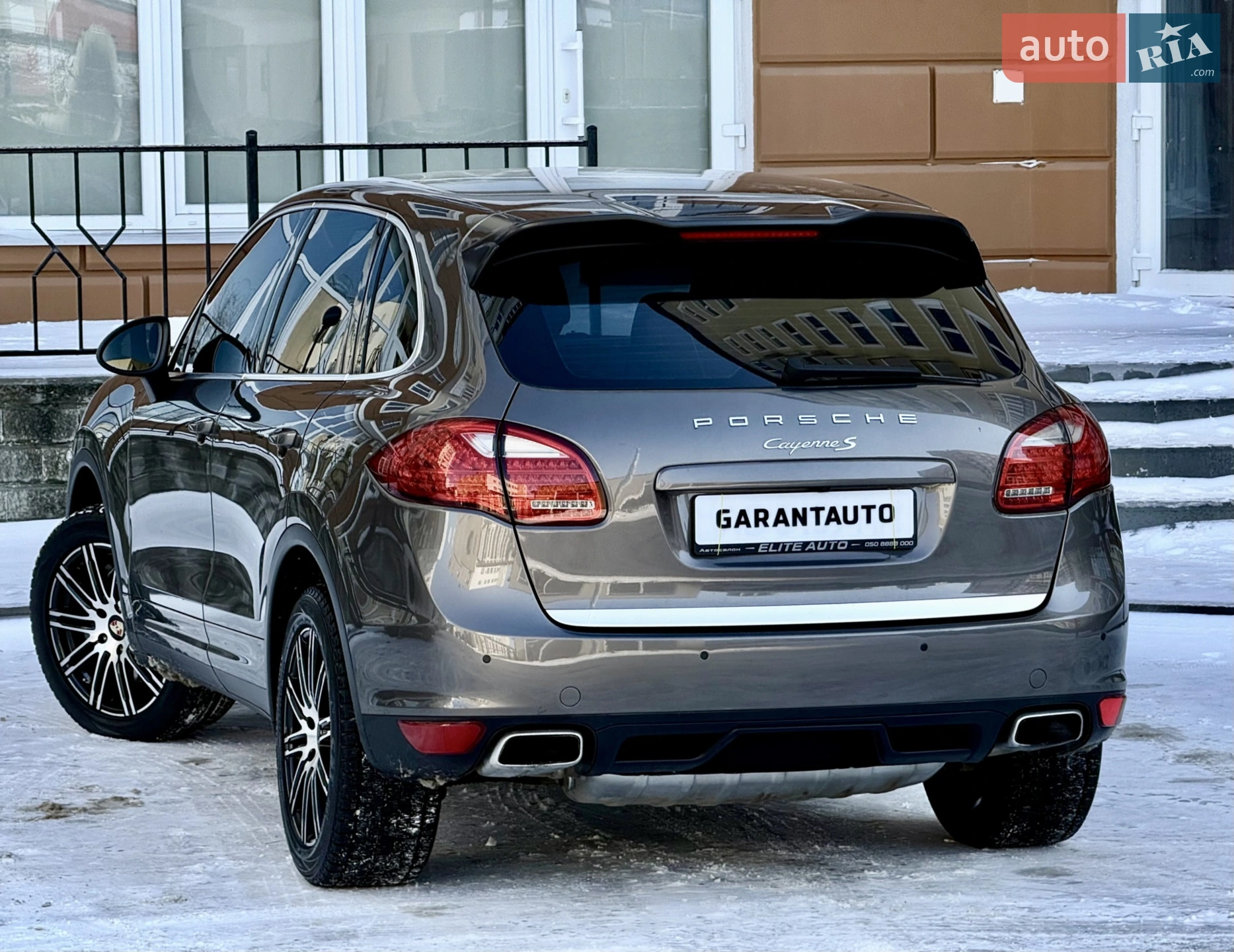 2011 Porsche Cayenne - мініатюра 28