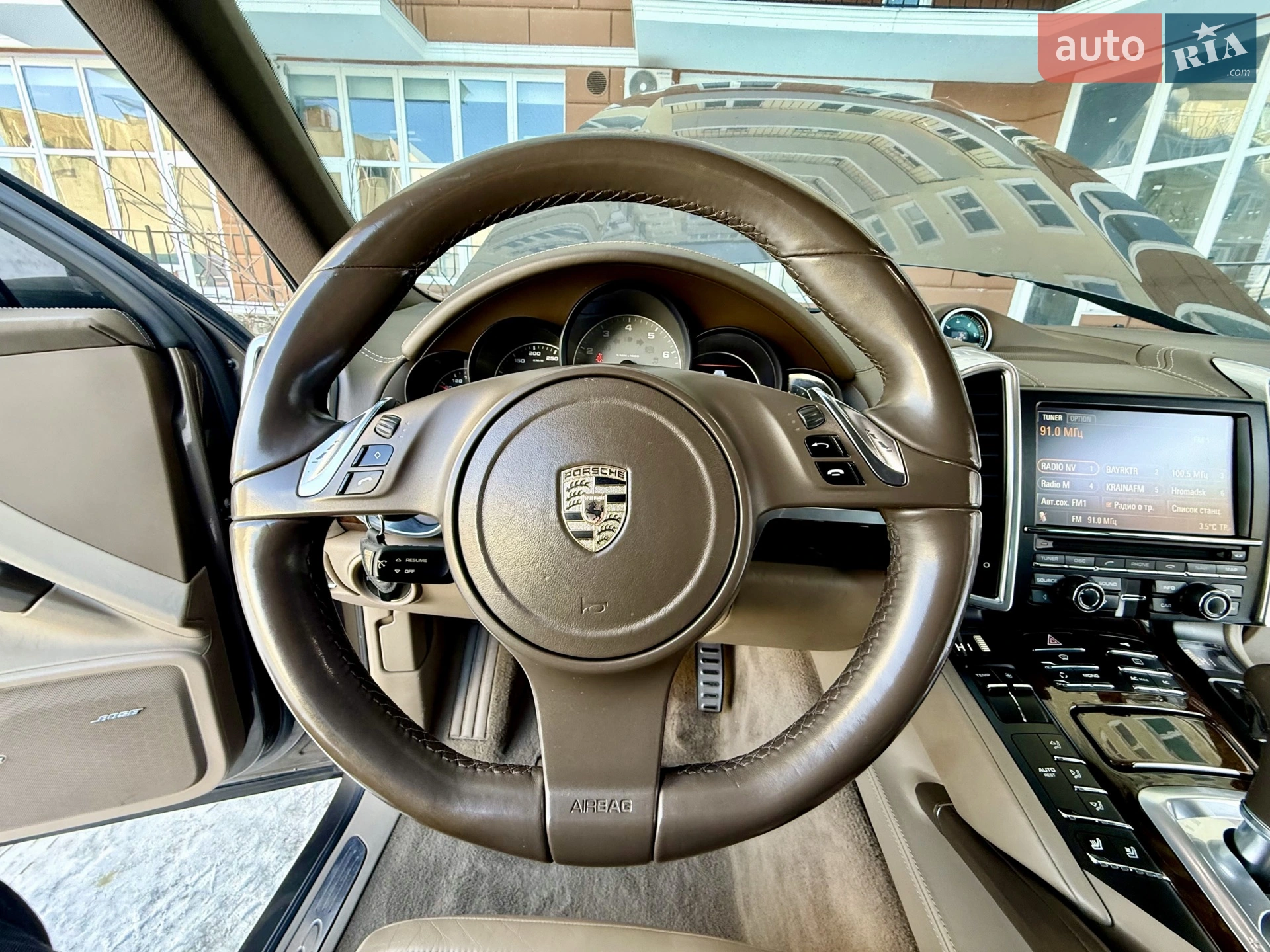 2011 Porsche Cayenne - мініатюра 87