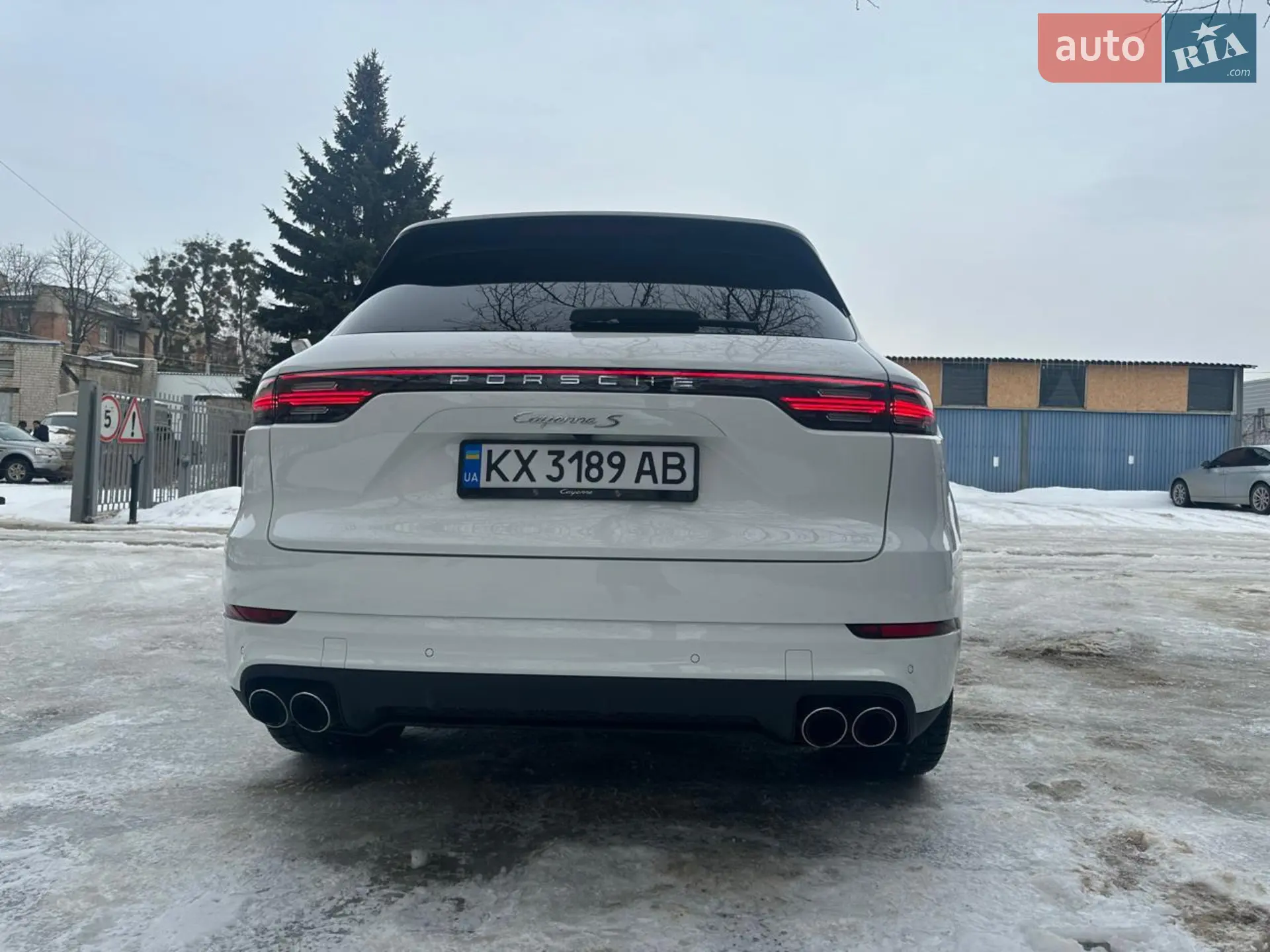 2019 Porsche Cayenne - мініатюра 5