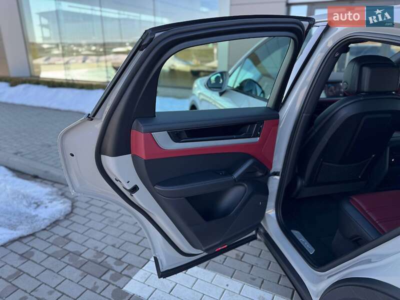 Внедорожник / Кроссовер Porsche Cayenne 2023 в Львове фото 18 Внедорожник / Кроссовер Porsche Cayenne 2023 в Львове