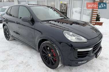Позашляховик / Кросовер Porsche Cayenne 2015 в Києві