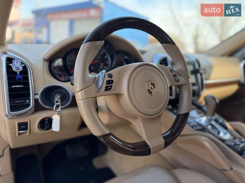 Внедорожник / Кроссовер Porsche Cayenne 2011 в Киеве фото 21 Внедорожник / Кроссовер Porsche Cayenne 2011 в Киеве