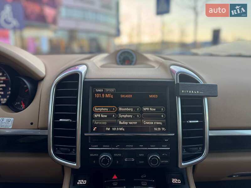 Внедорожник / Кроссовер Porsche Cayenne 2015 в Киеве фото 19 Внедорожник / Кроссовер Porsche Cayenne 2015 в Киеве